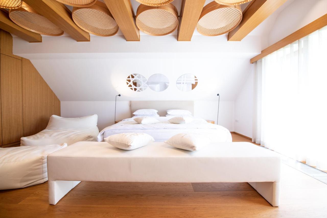 Skrabceva Domacija Hotel Ribnica Bagian luar foto